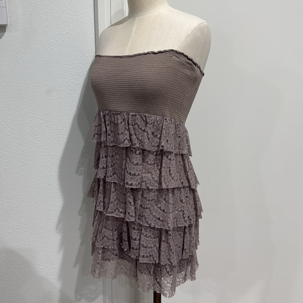 Forever 21 Elegant Taupe Strapless Lace Tiered Mini Dress - L - Picture 3 of 12
